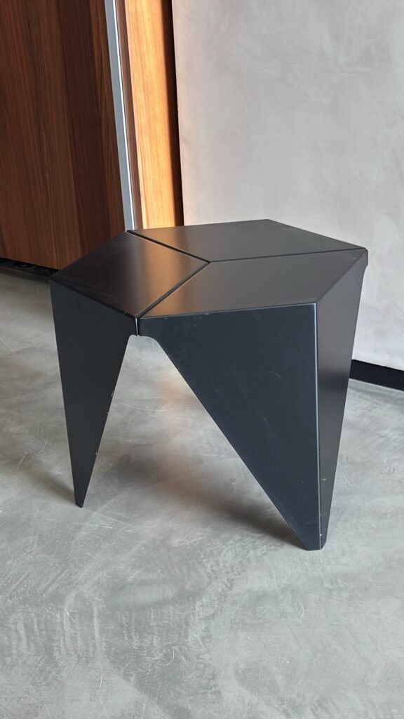 MESA AUXILIAR PRISMATIC VITRA
